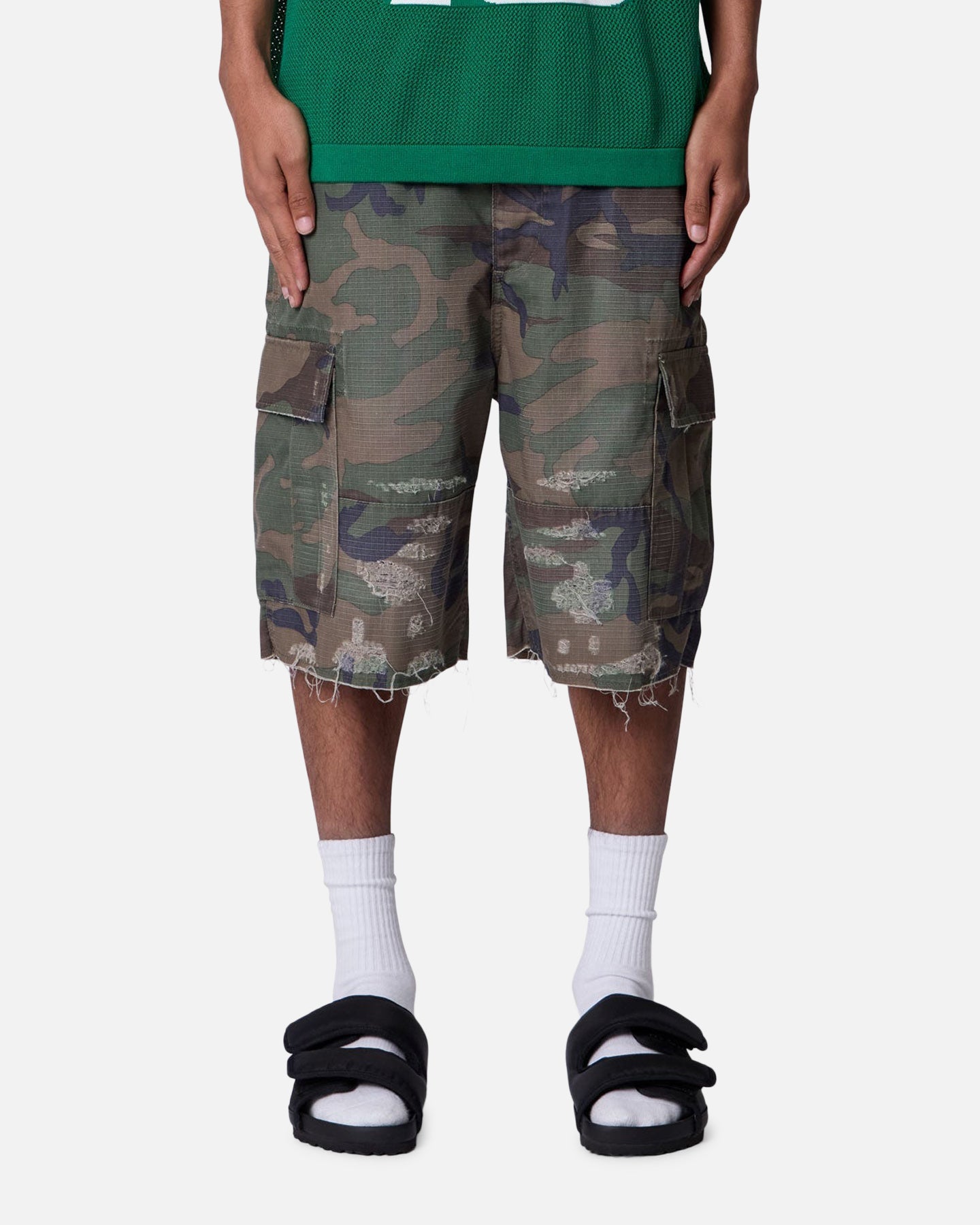 MNML Baggy Distressed Cargo Shorts Camo | Culture Kings US