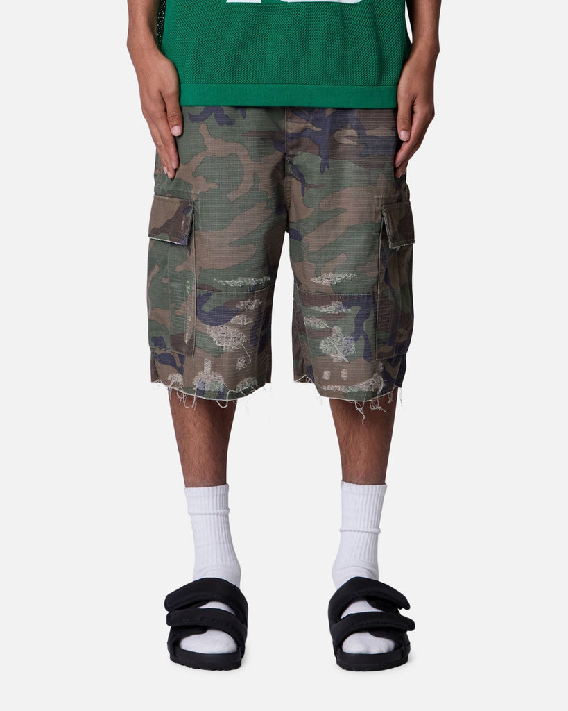 Mlvince CAMO CARGO SHORTS XL 迷彩 MNML Baggy Distressed Cargo Shorts Camo | Culture Kings US