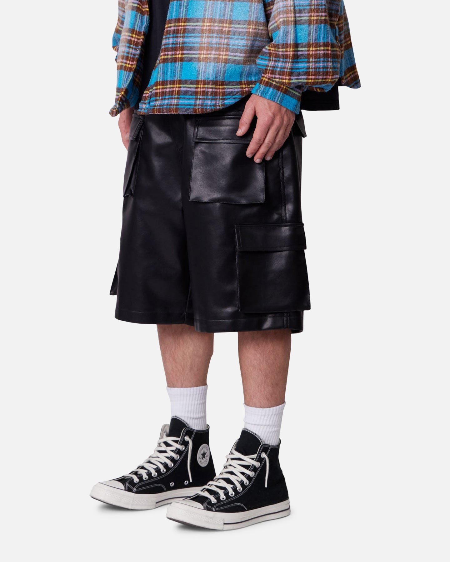 MNML Baggy Vegan Leather Cargo Shorts Black | Culture Kings US
