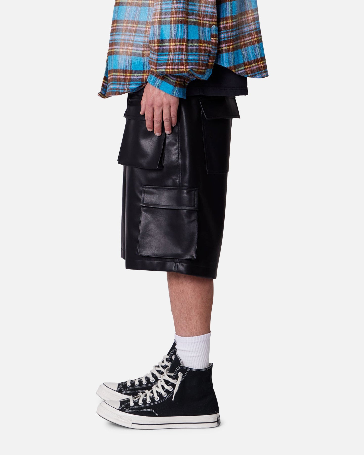MNML Baggy Vegan Leather Cargo Shorts Black | Culture Kings US