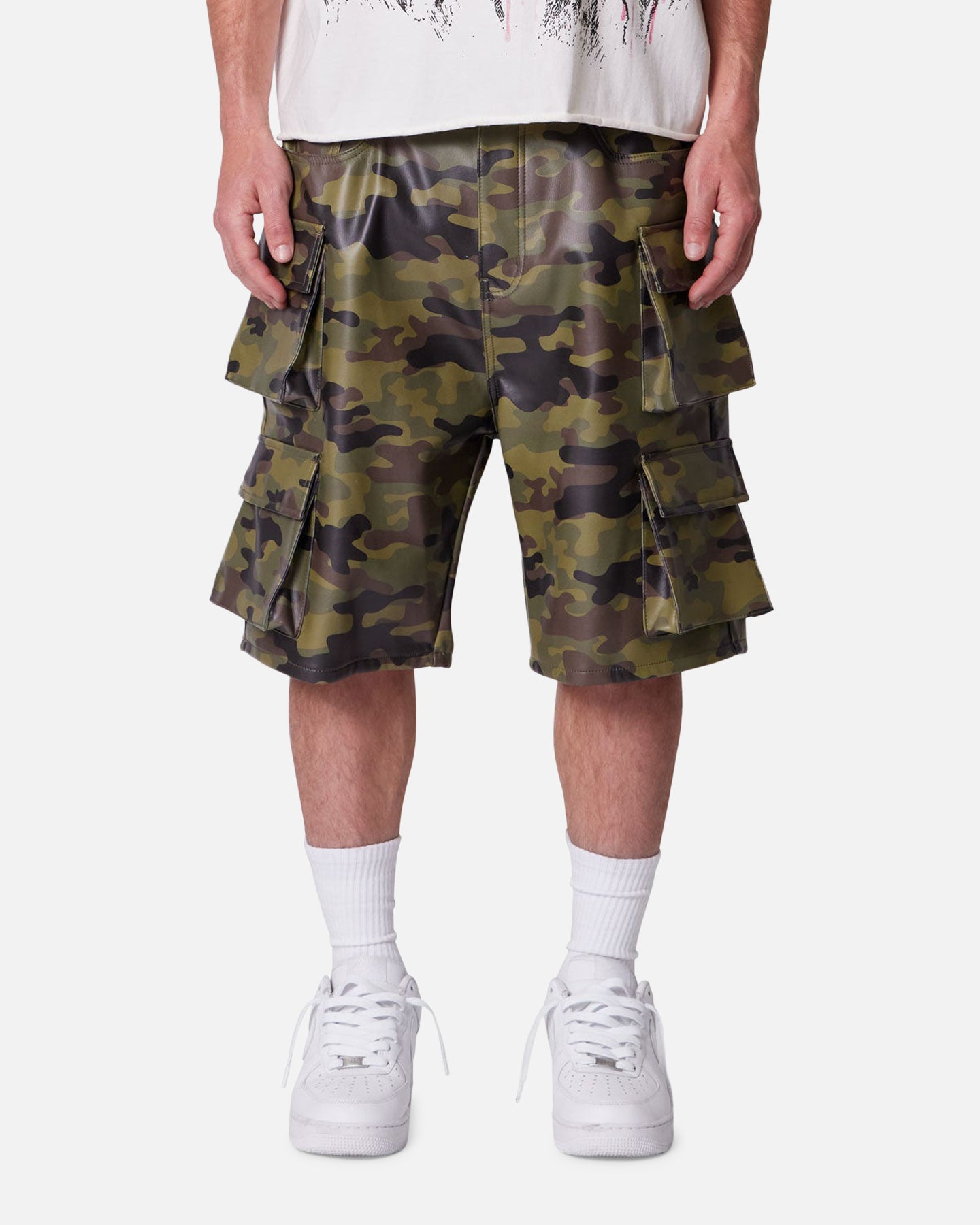 MNML Baggy Vegan Leather Cargo Shorts Camo | Culture Kings US
