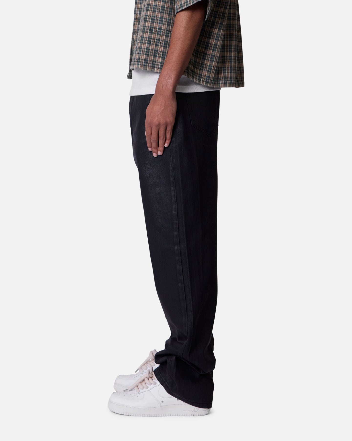 MNML Ultra Baggy Jeans Waxed Black | Culture Kings US