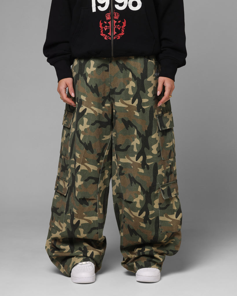 Loiter F-16 Balloon Cargo Pants Woodland Camo | Culture Kings US