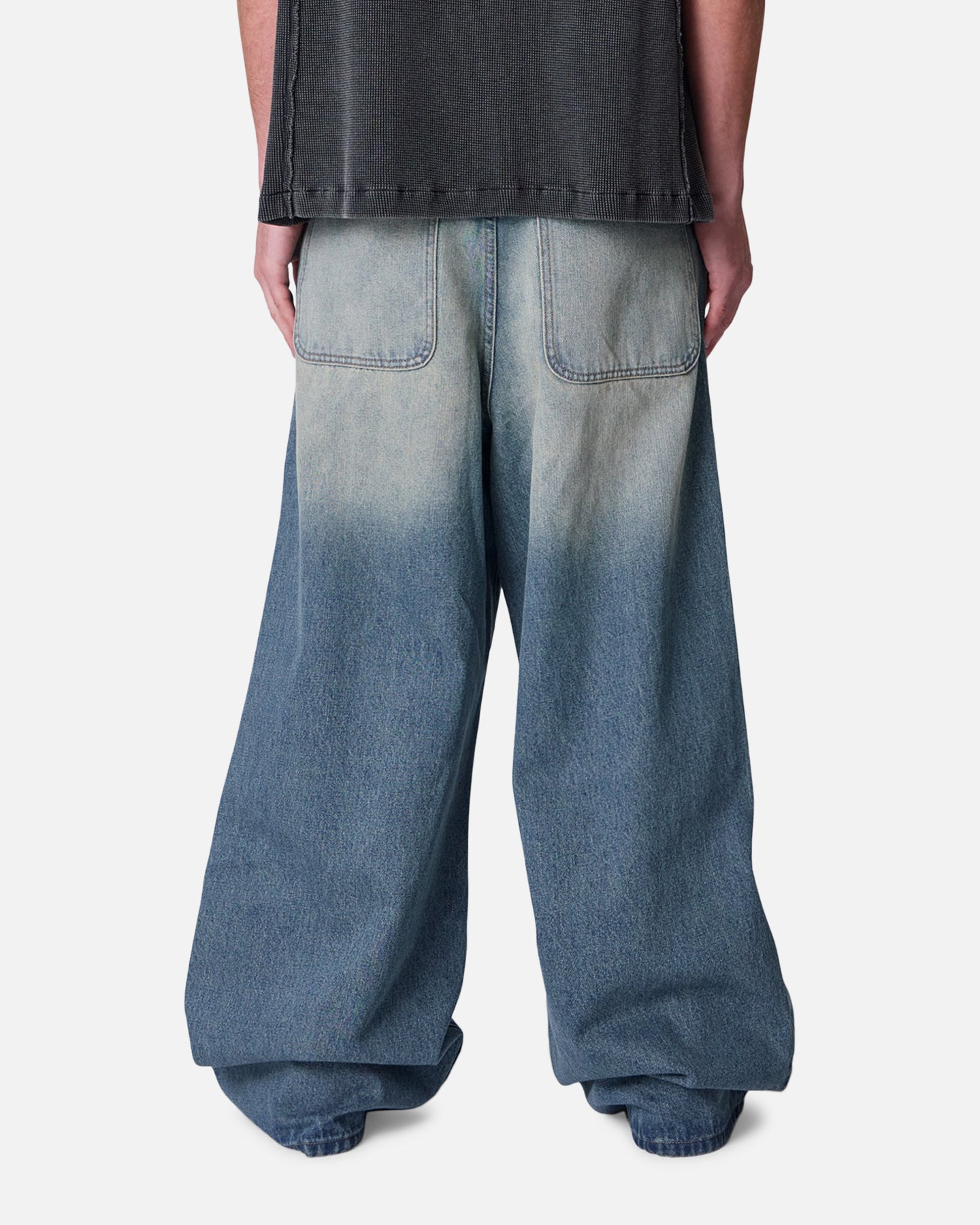 MNML Rave Washed Jeans Medium Blue | Culture Kings US