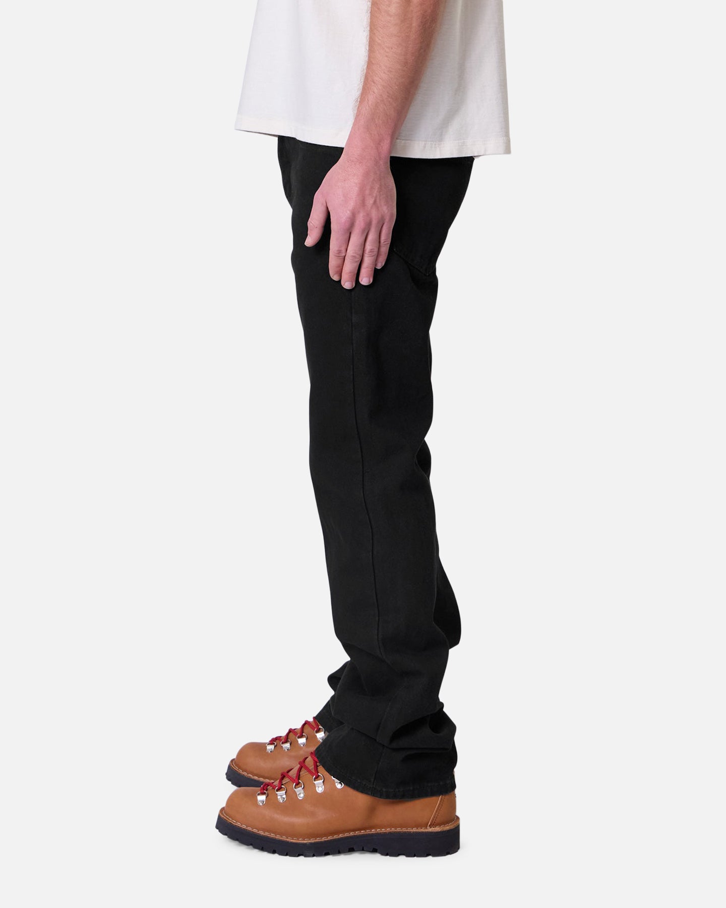 MNML Bootcut Raw Jeans Rinsed Black | Culture Kings US