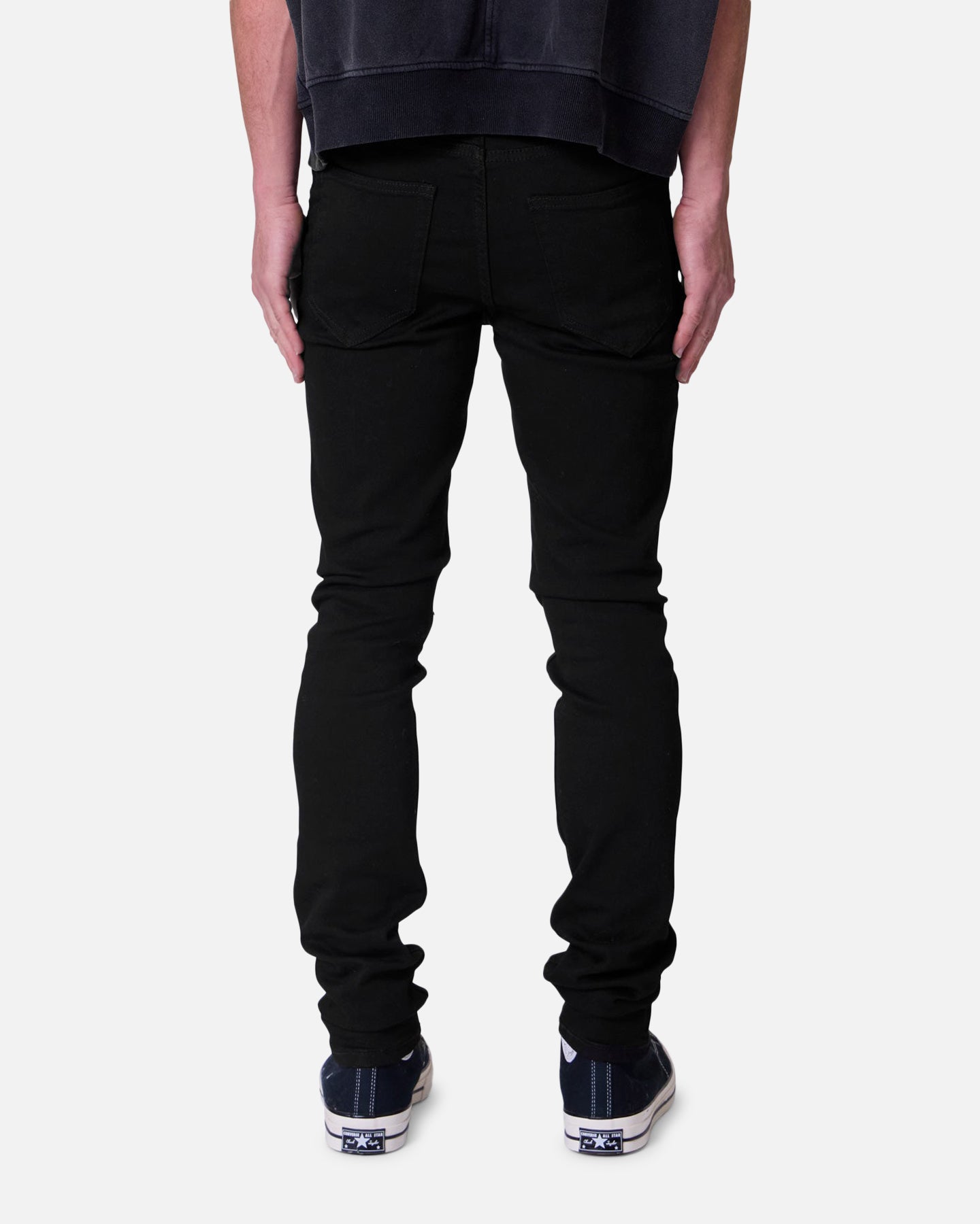 MNML Skinny Raw Jeans Rinsed Black | Culture Kings US