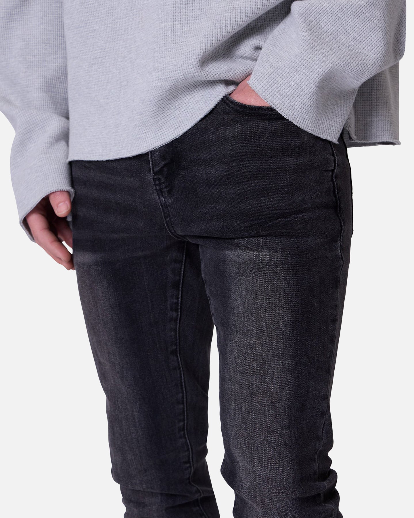 MNML Skinny Jeans Washed Black | Culture Kings US