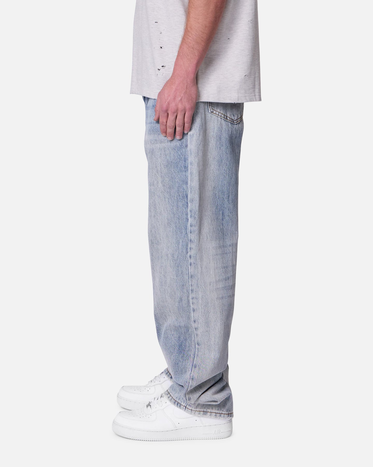 MNML Ultra Baggy Jeans Light Blue | Culture Kings US