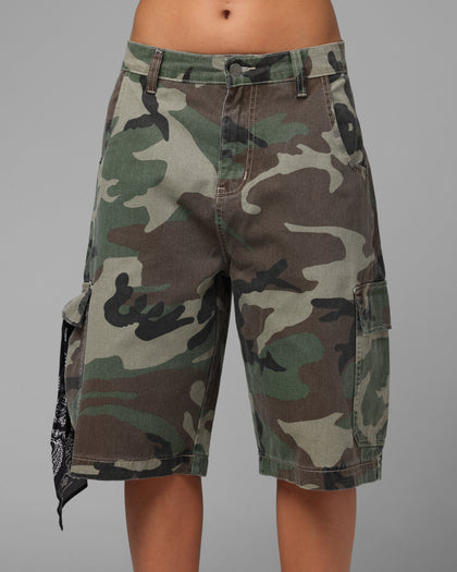 Loiter Star Born Cargo Shorts Camo