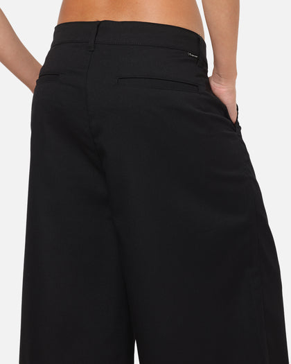 Carre Heritage Pleated Shorts Black