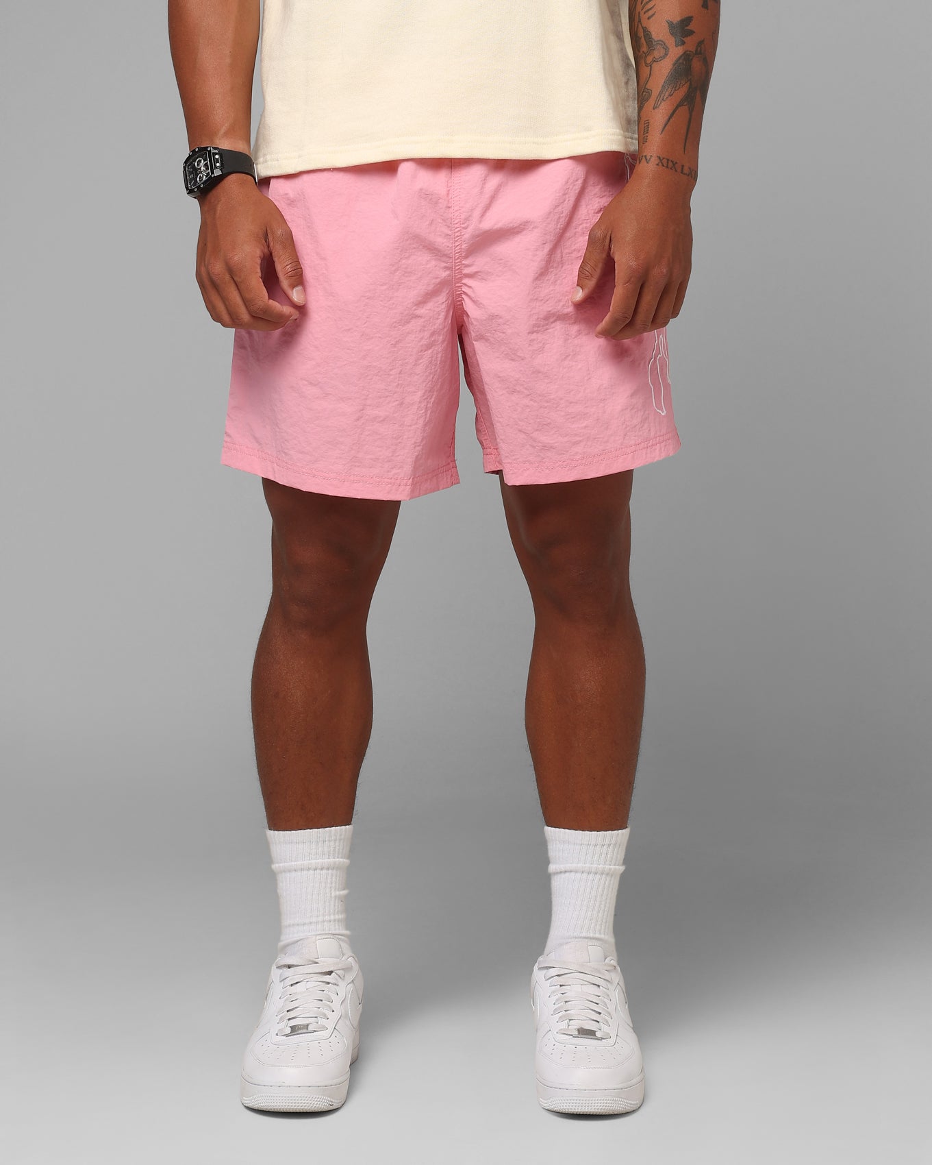 Loiter Walk Shorts Pink | Culture Kings US