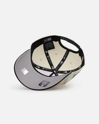 New Era Los Angeles Lakers 'Chrome Black Upside Down Logo' 9FORTY A-Frame Snapback Chrome/Black