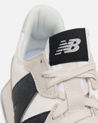 New Balance 327 White/Black