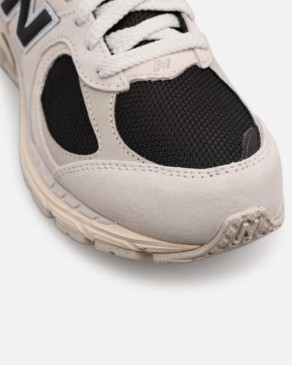 New Balance 2002R Stone/Black