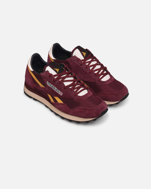 Reebok Aztec II Cherry