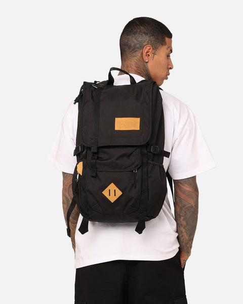 iP8 ジャンク Hatchet Backpack – JanSport US
