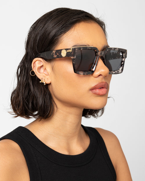 Belvoir & Co Hendrix Billion Sunglasses Marble Black
