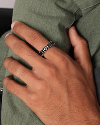 NXS Baguette Ring Iced Black