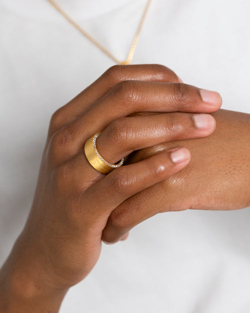 Saint Morta Iced Band Ring Iced Gold