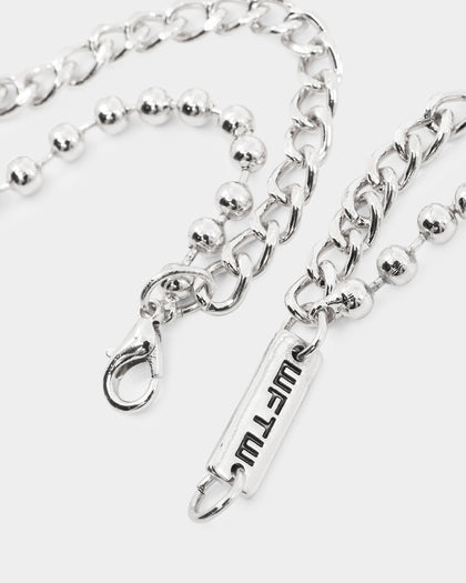 Wild For The Weekend Flower Necklace Silver