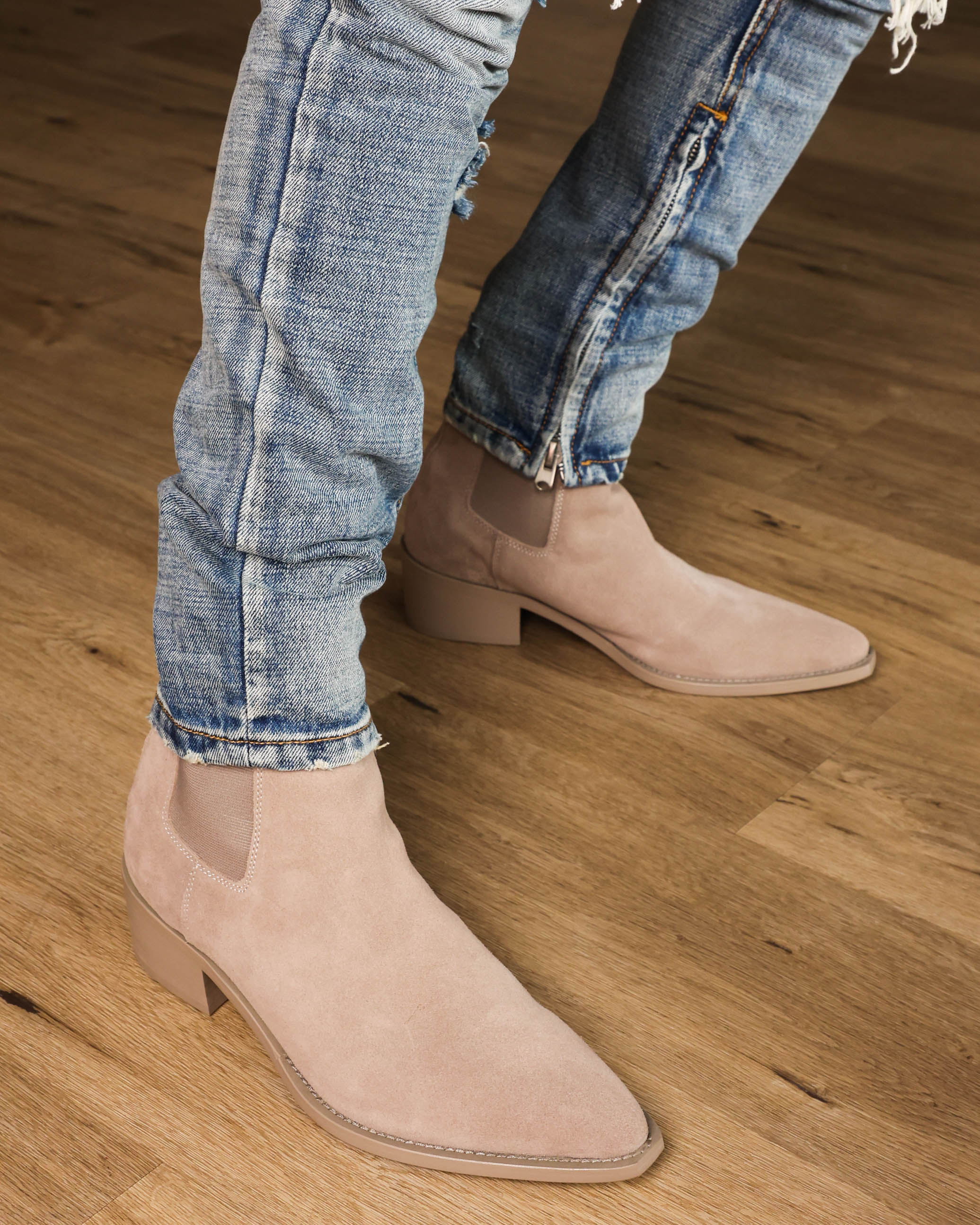 Saint Morta Nomad Pointy Toe Chelsea Boot Stone | Culture Kings US