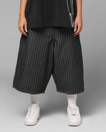 Loiter Hybrid Patch Shorts Black
