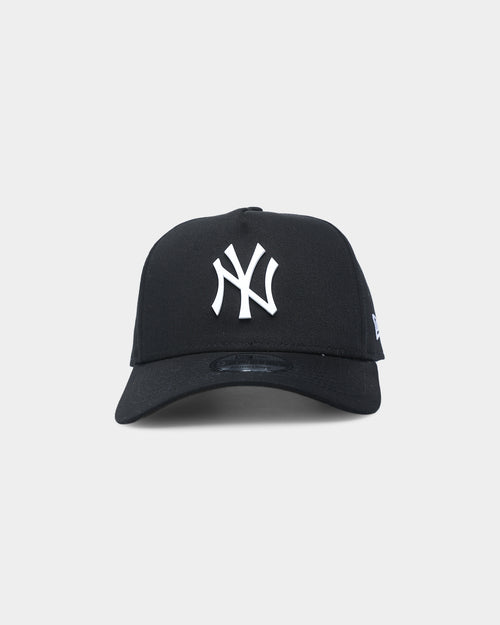 New Era New York Yankees 'Metal Badge' 9FORTY K-Frame Snapback Black/White