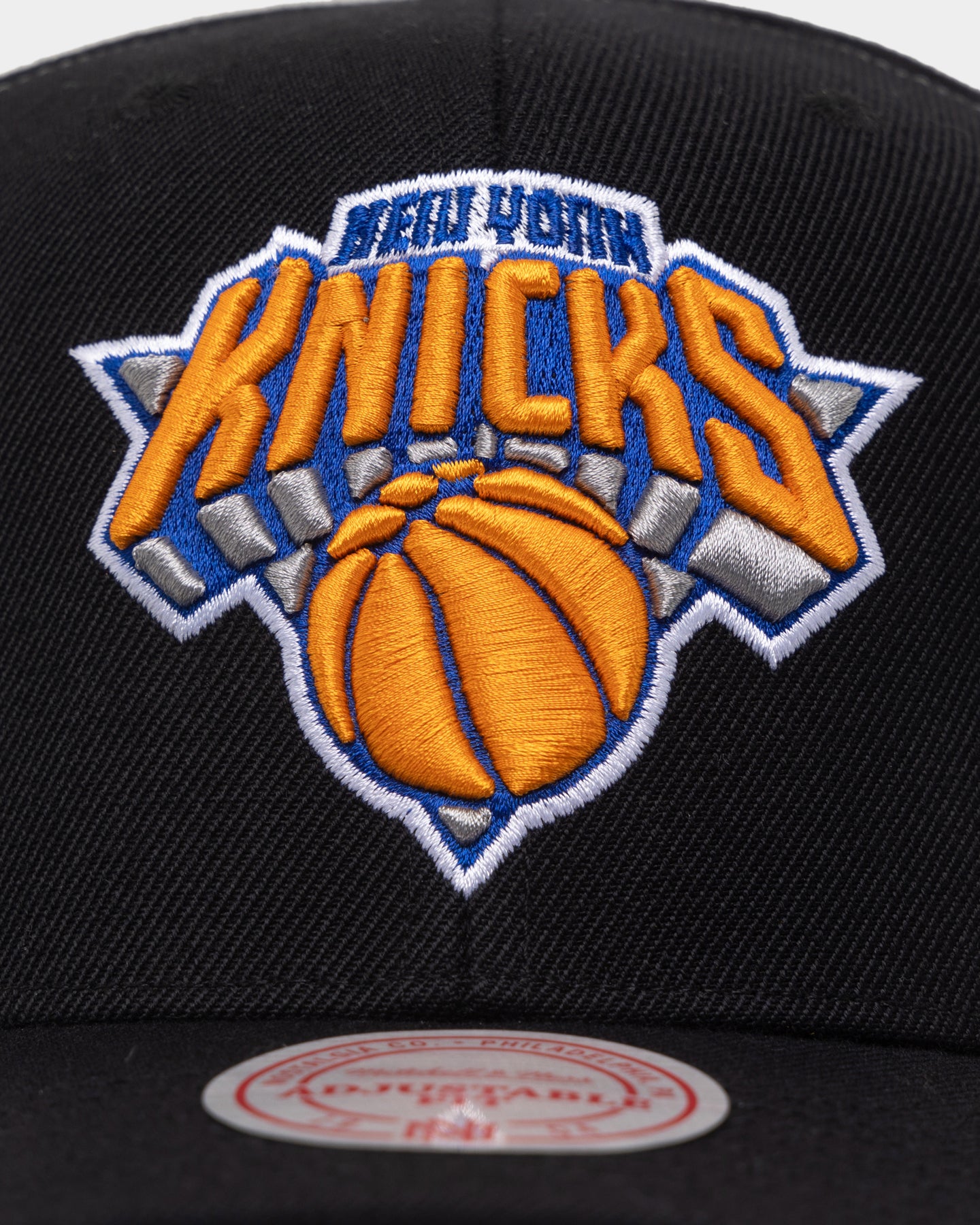 New York Knicks Mitchell & Ness サイズＭ Mitchell & Ness Knicks Logo Blast Tee – Shop Madison Square