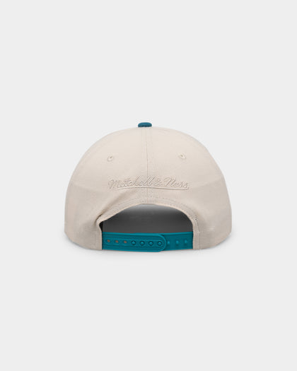 Mitchell & Ness Charlotte Hornets Vintage White Wool Snapback Vintage White