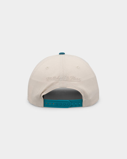 Mitchell & Ness Charlotte Hornets Vintage White Wool Snapback Vintage White