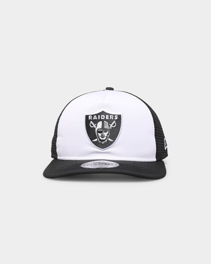 New Era Las Vegas Raiders 'Team Two-Tone' Prolight Old Golfer Trucker Snapback White/OTC