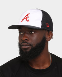 New Era Atlanta Braves 'Team Two-Tone' Prolight Old Golfer Trucker Snapback White/OTC