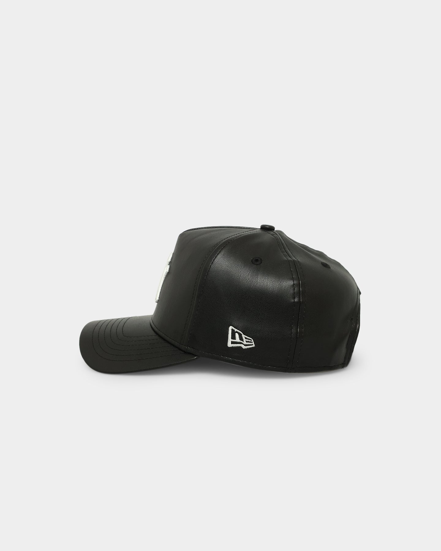 New Era New York Yankees 'PU Leather' 9FORTY K-Frame Strapback