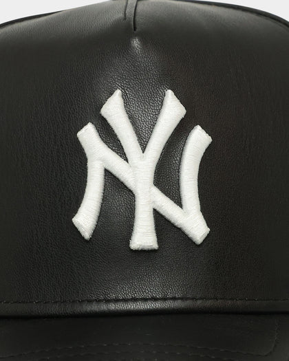New Era New York Yankees 'PU Leather' 9FORTY K-Frame Strapback Black Leather
