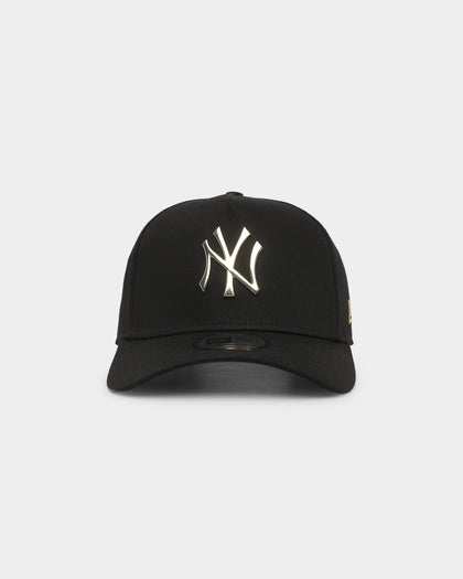 New Era New York Yankees 'Metal Badge' 9FORTY K-Frame Snapback Black/Gold Metallic