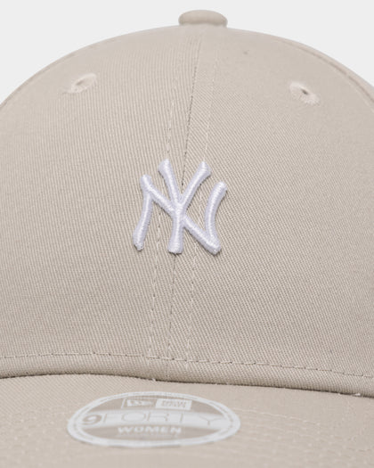 New Era New York Yankees 9FORTY Casual Strapback Light Beige