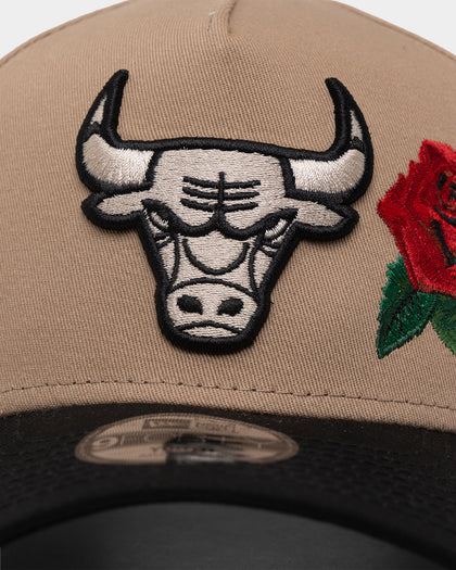 New Era Kids' Chicago Bulls 'Tumbleweed Roses' 9FORTY A-Frame Snapback Camel/Black/Stone