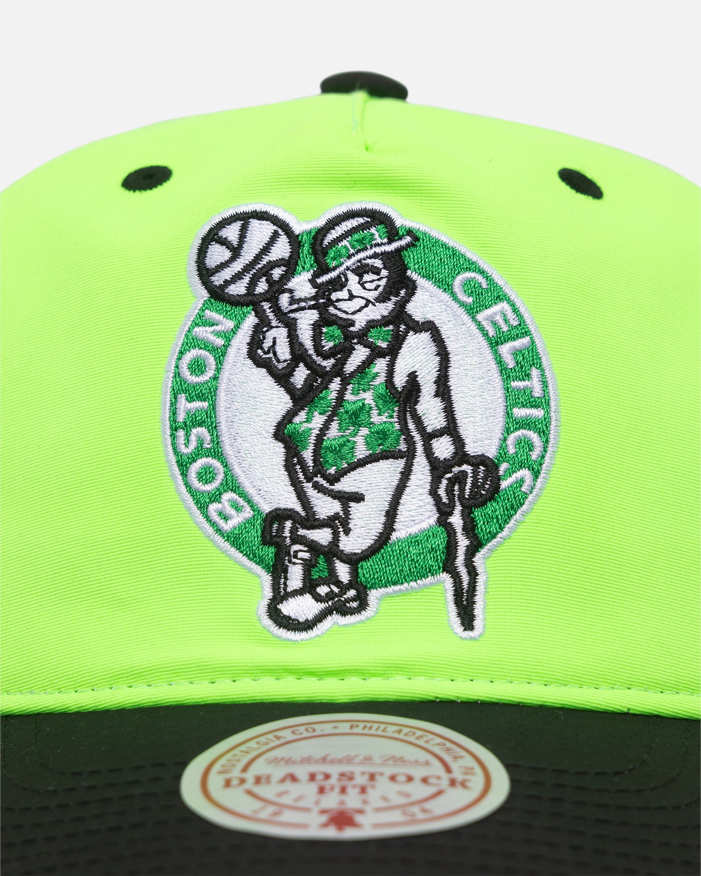 Mitchell & Ness Boston Celtics Nylon Deadstock 2-Tone Snapback