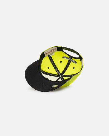 Mitchell & Ness Los Angeles Lakers Nylon Deadstock 2-Tone Snapback Neon Yellow/Black