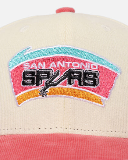Mitchell & Ness San Antonio Spurs Go Team Go OG Corduroy Snapback Light Cream/Hot