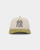 New Era New York Yankees 'Dusty Olive' Corduroy Golfer Snapback Green Med