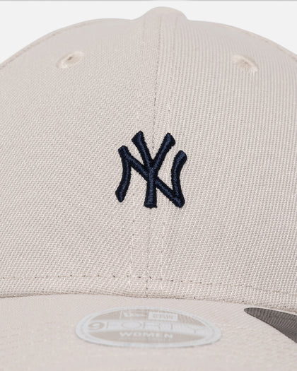 New Era Women's New York Yankees 'Stone' 9FORTY Casual Strapback Stone