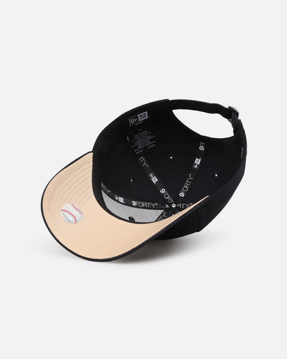 New Era Women's New York Yankees 9FORTY Strapback OTC