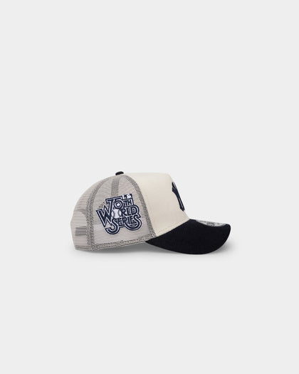 New Era New York Yankees '2-Tone Corduroy' Trucker Snapback Chrome/Navy