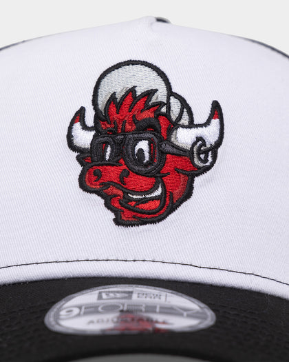 New Era Chicago Bulls 'Mascot Magic' Foam Front 9FORTY A-Frame Trucker Snapback White/Black