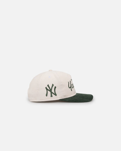 New Era New York Yankees 'Currency Corduroy' Golfer Pre-Curved Snapback Chrome White