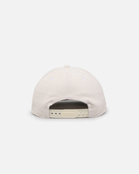 New Era Atlanta Braves 'Currency Corduroy' Golfer Pre-Curved Snapback Chrome White