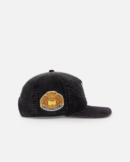 New Era Los Angeles Dodgers 'Washed Corduroy Golfer' Pre-Curved Golfer Snapback Washed Black