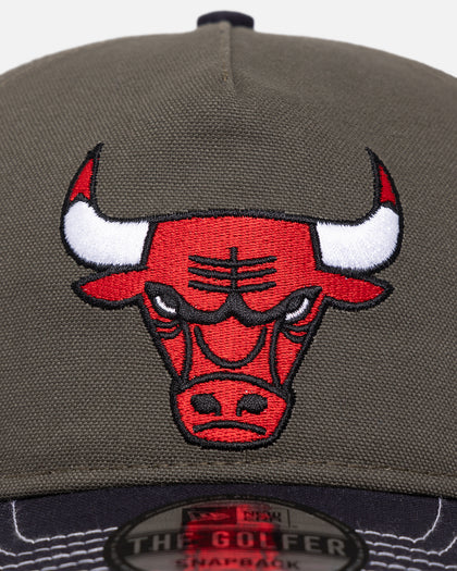 New Era Chicago Bulls 'Contrast Visor' Pre-Curved Golfer Snapback Moss/Navy