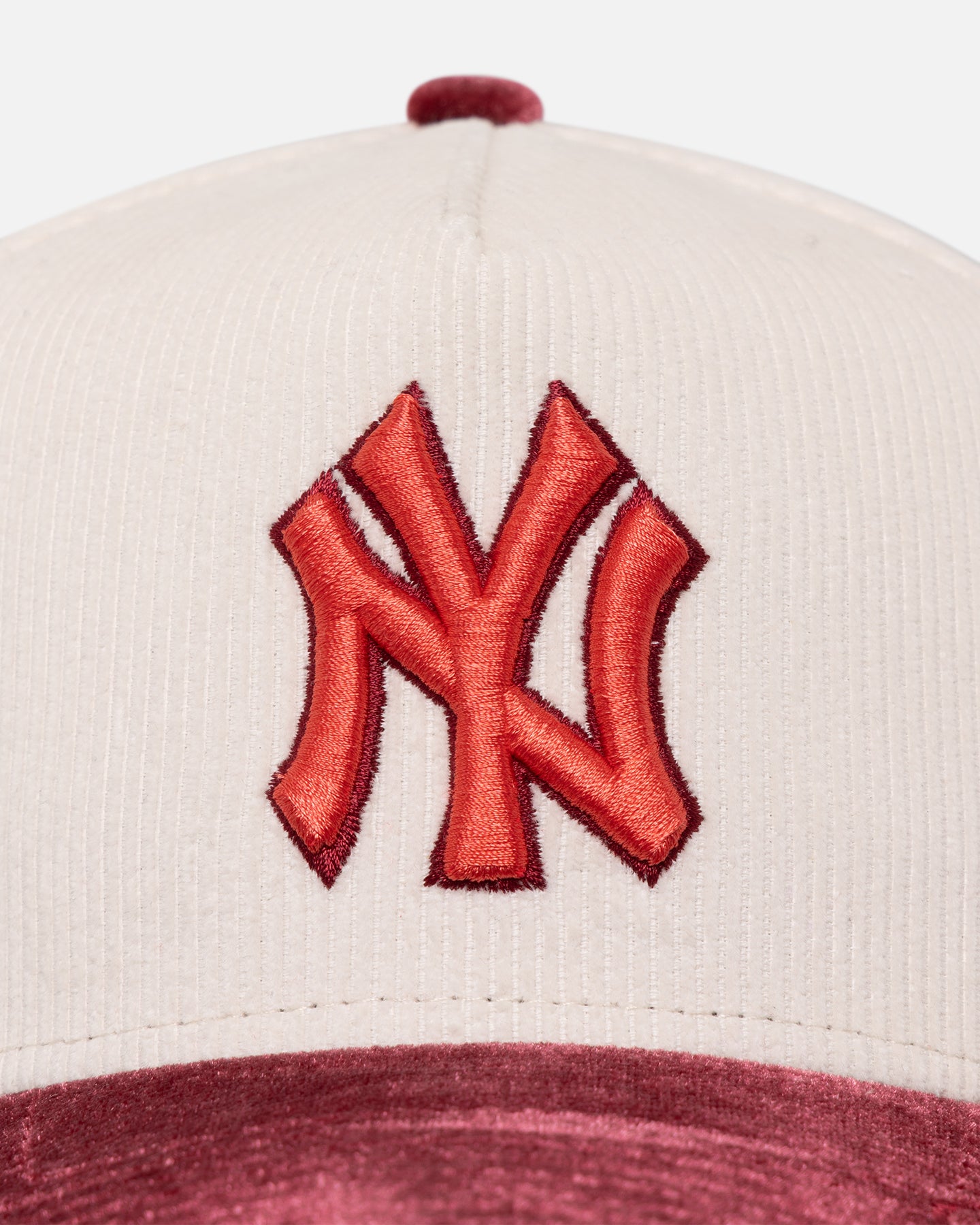 New Era New York Yankees 'Premium Corduroy Velvet' 9FORTY A-Frame